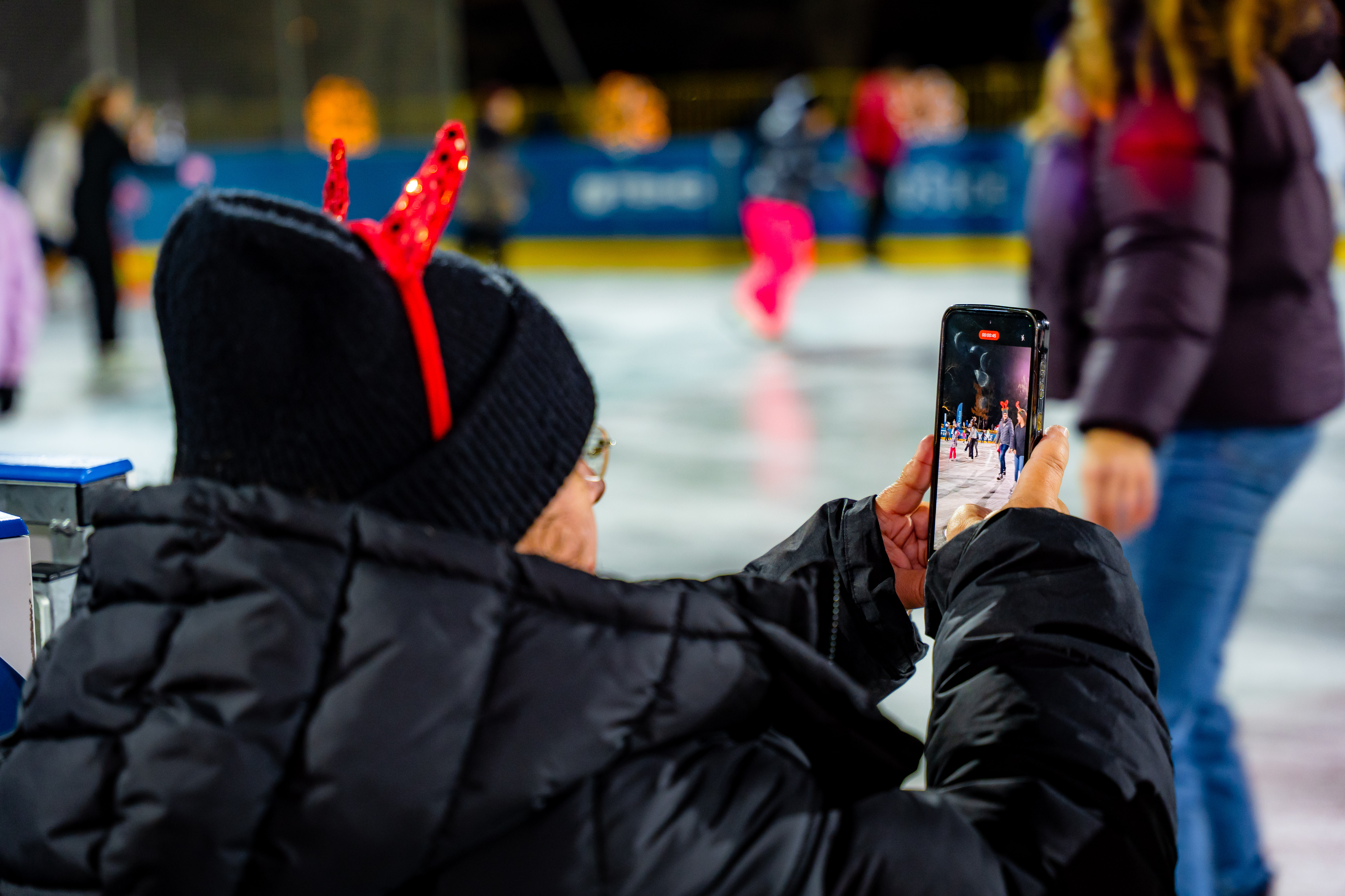 Otvorenie ladovej plochy v Mestskom parku-10
